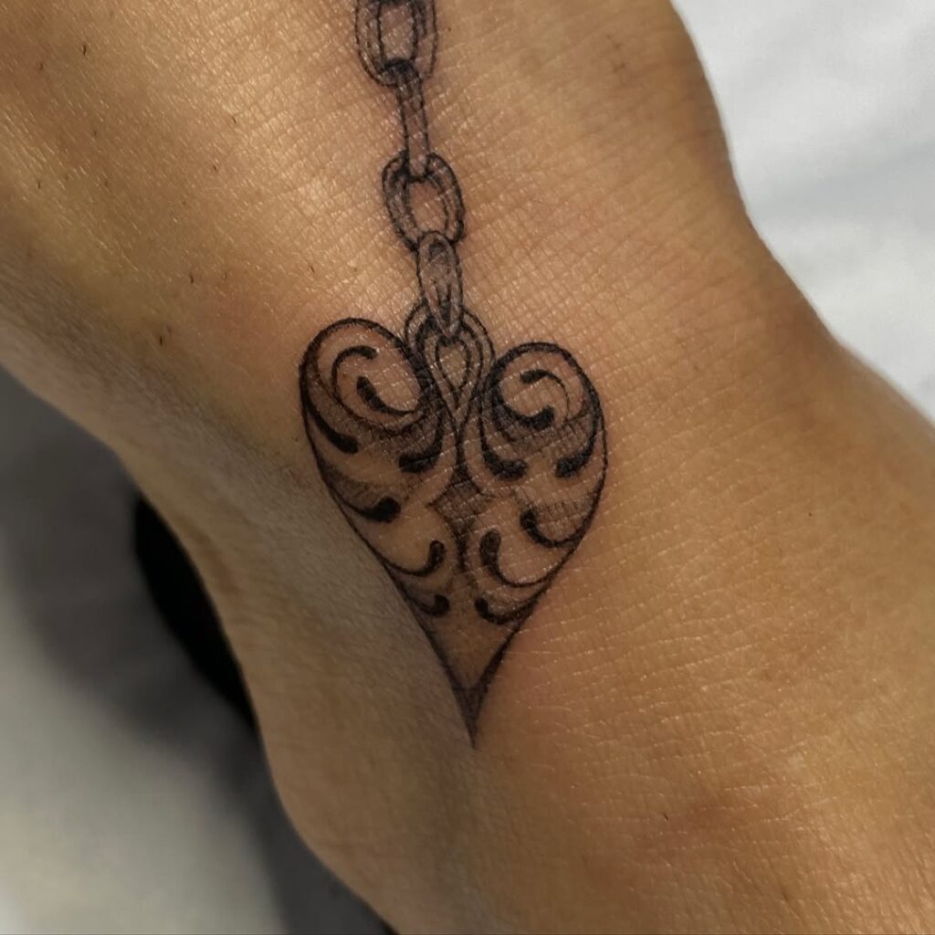 Necklace Tattoo Ideas