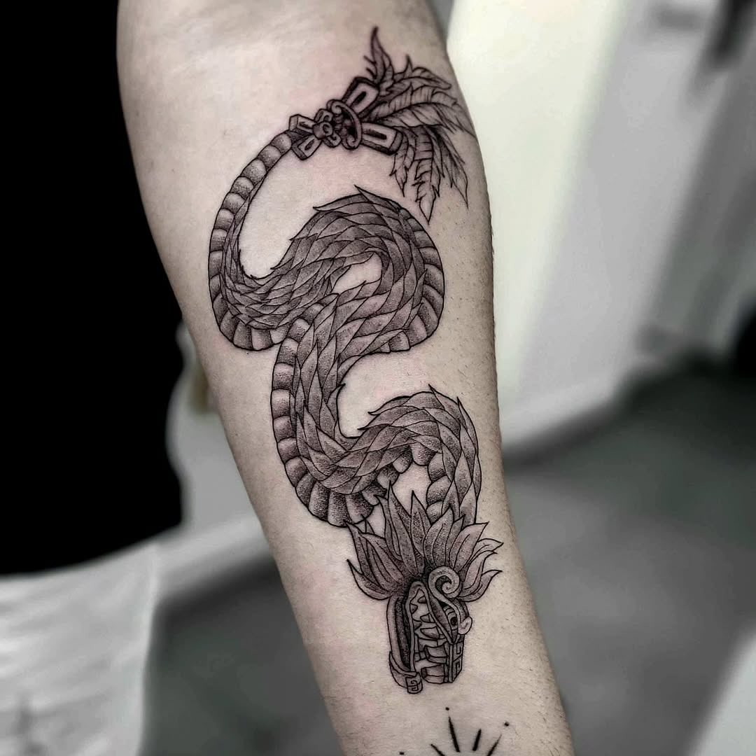 Aztec Hand Tattoo Ideas